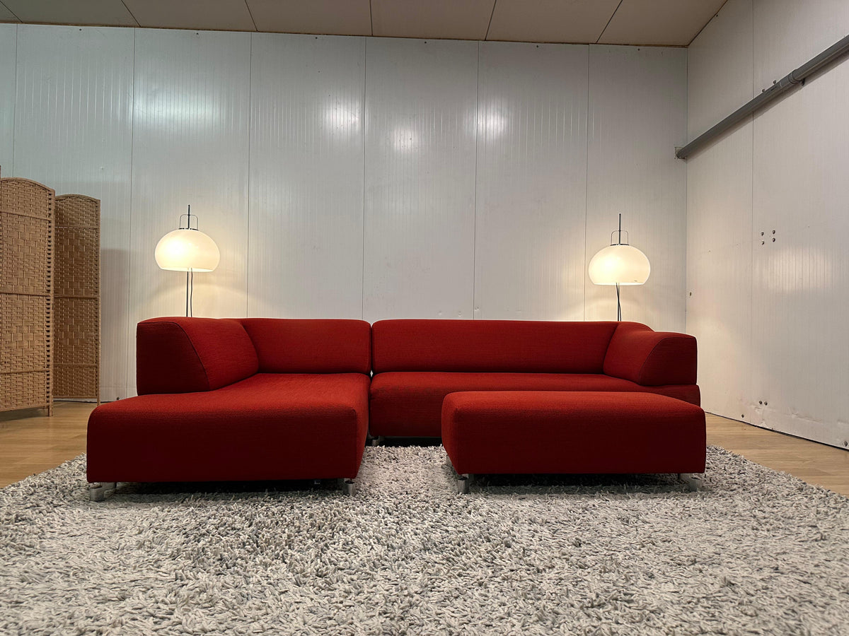 Leolux Faya Lobi Hoekbank + Hocker (Rood) – NP: €8.000