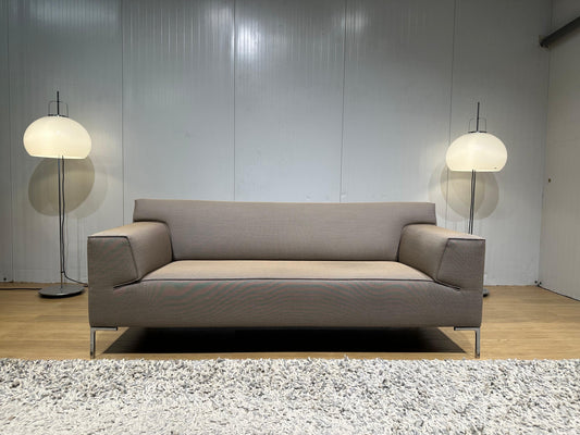 ZGAN Design on Stock Bloq 2,5-zitsbank – NP: €2.800