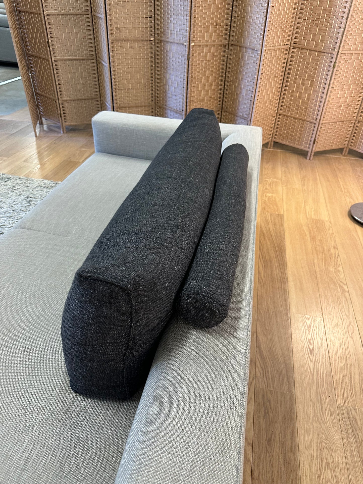 ZGAN Design on Stock Aikon Kussen Milton 115x21x47