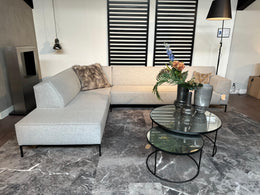 Showroommodel Bloq Hoekbank – Amandel Silver - NP: €7.750