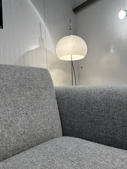 Lichtgrijze Aikon 2-zits Ploegwool – Design on Stock
