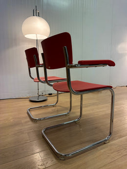 NIEUWSTAAT 2x Rode Thonet Eetkamerstoelen