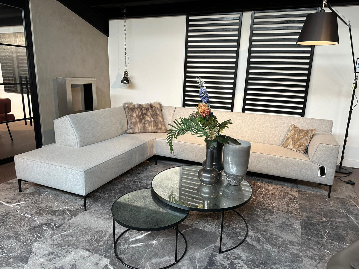 Showroommodel Bloq Hoekbank – Amandel Silver - NP: €7.750