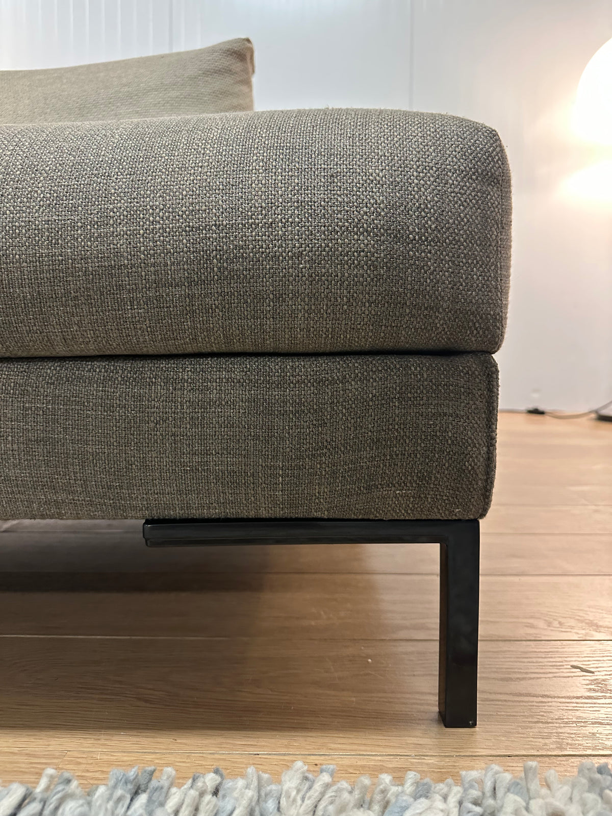 ZGAN 2x Design on Stock Aikon Lounge Banken | Taupe/Cremé