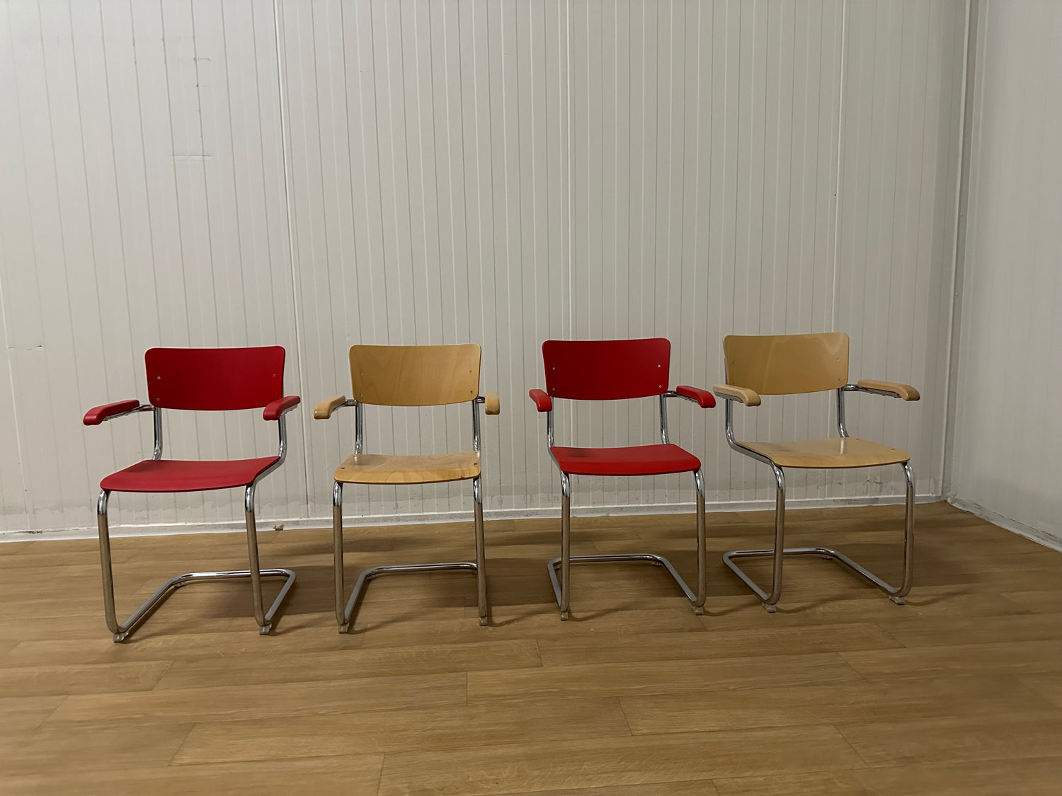 ZGAN 4x Thonet s 43 f stoelen