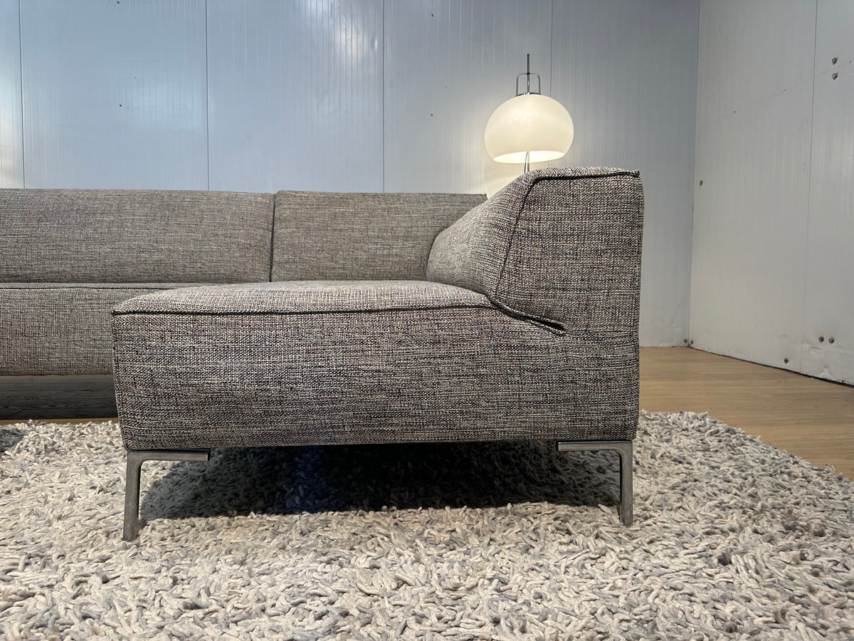 Design on Stock Bloq Hoekbank + Hocker Beige - NP: €7.500