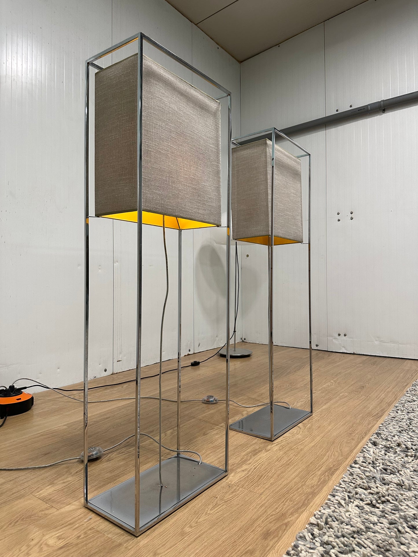 2x Showroommodel Linteloo Namibië Vloerlamp – Als Nieuw
