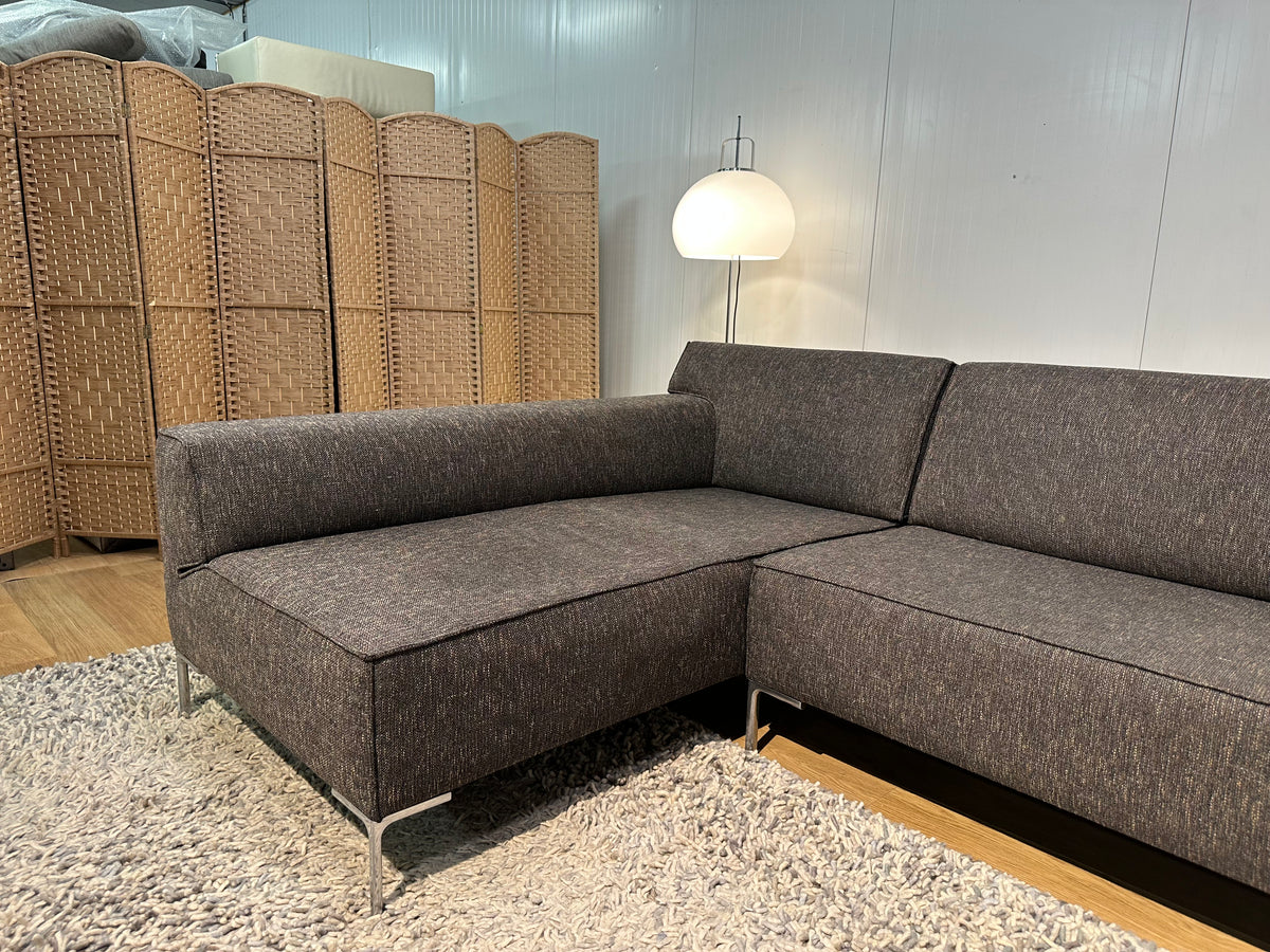Design on stock Bloq Hoekbank Bruin Gemêleerd – NP: €7.500,-