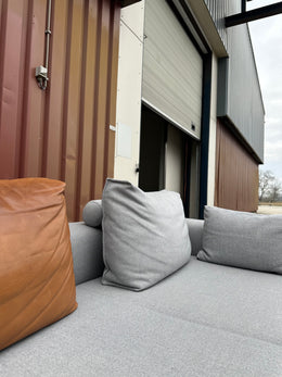 Design on Stock Aikon Lounge ~ Ploeg Wool Gray & Leather Cushions ~ Originele prijs €7.500