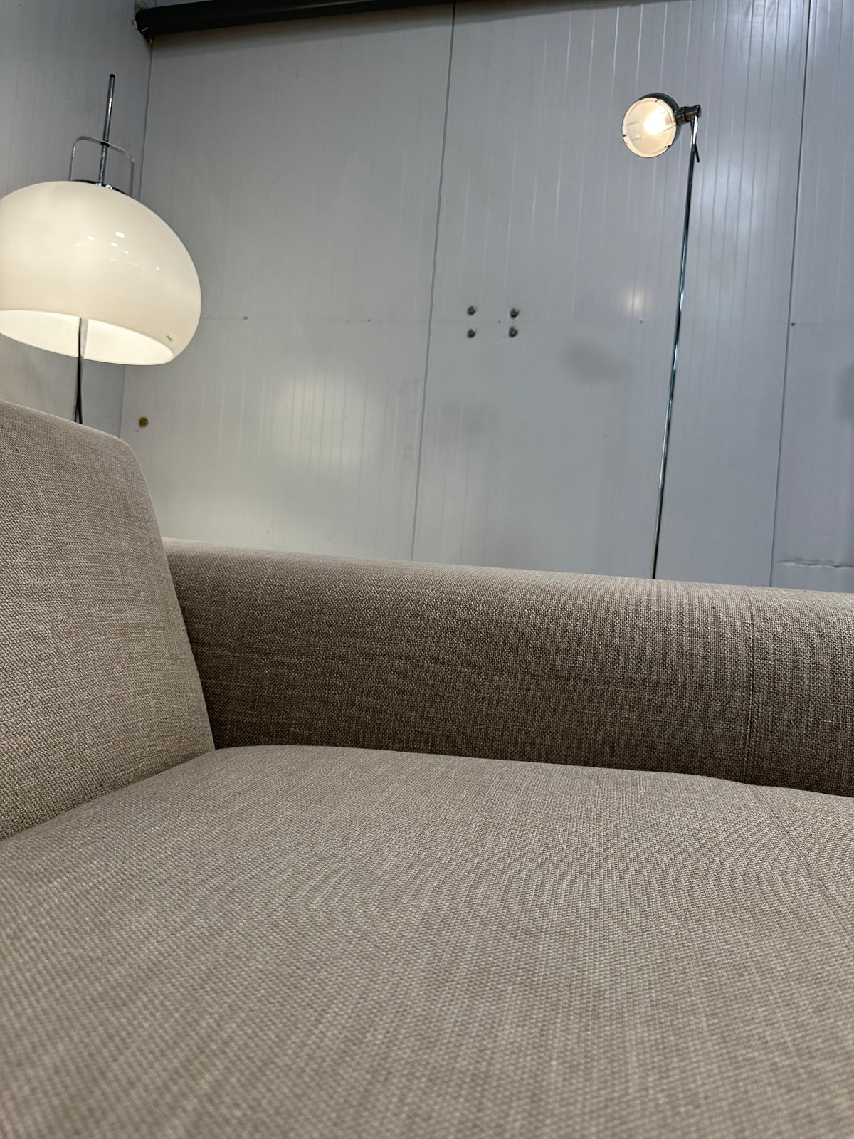 ZGAN Beige Aikon Hoekbank Design on Stock – 325 cm