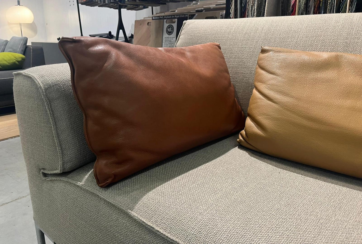 ZGAN Leren Design on Stock Kussens NP €475 p/st