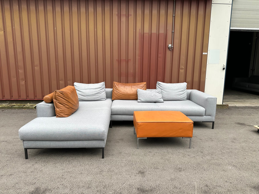 Design on Stock Aikon Lounge ~ Ploeg Wool Gray & Leather Cushions ~ Originele prijs €7.500