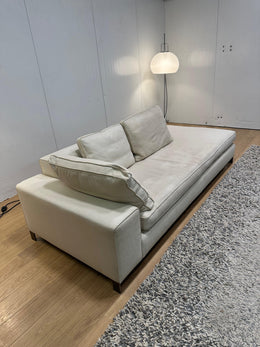SPOTPRIJS Minotti Crèmekleurige Bank – Ter Herstoffering