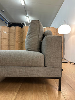 Design on Stock Fauteuil Milton