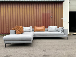 Design on Stock Aikon Lounge ~ Ploeg Wool Gray & Leather Cushions ~ Originele prijs €7.500