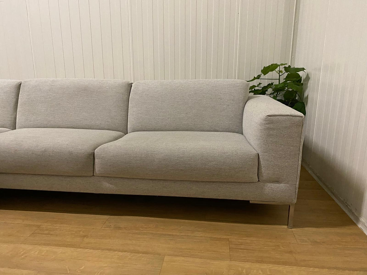 ZGAN Witte Design on Stock Aikon Hoekbank (wol) ~ NP: €8.000