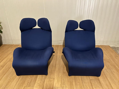 ZGAN 2x Cassina Wink Lounge Fauteuil Blauw | NP: €8.000