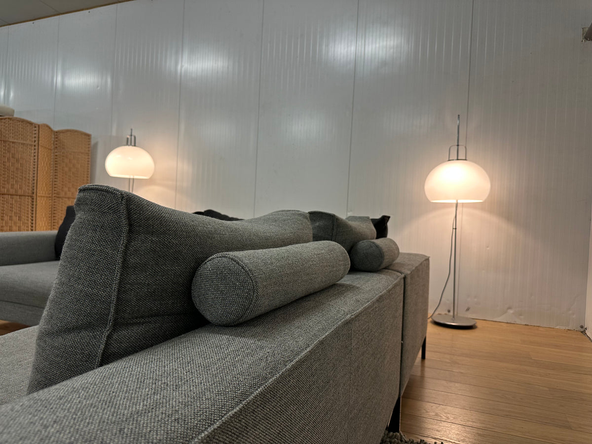 ZGAN Design on Stock Aikon Lounge Hoekbank - 280x260 cm