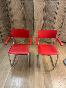 NIEUWSTAAT 2x Rode Thonet Eetkamerstoelen