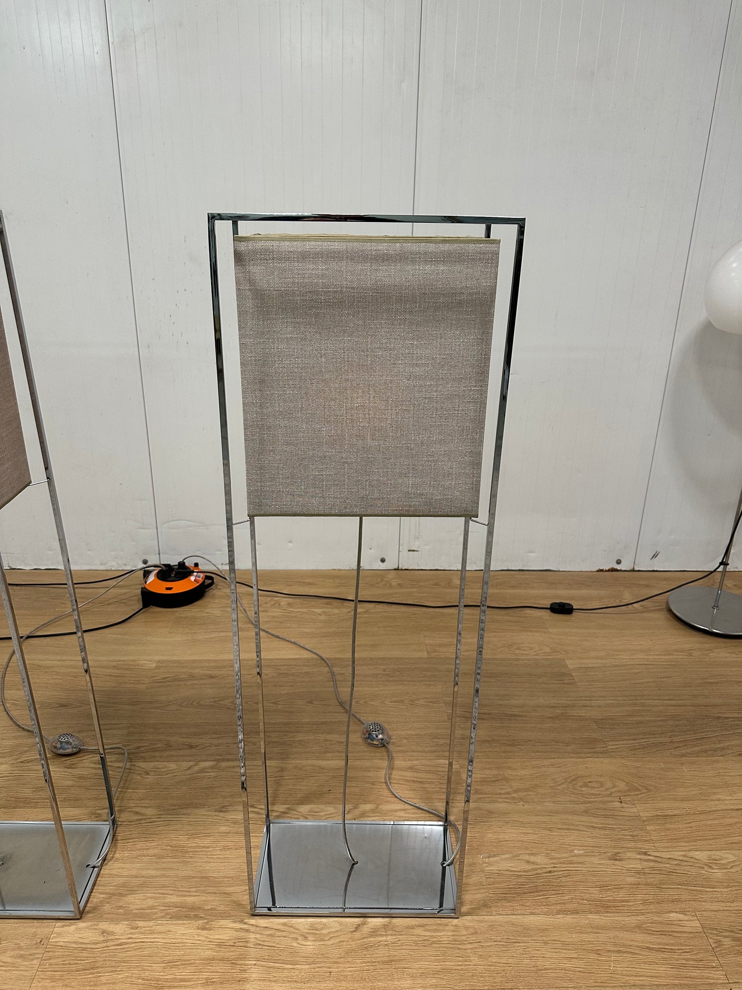 2x Showroommodel Linteloo Namibië Vloerlamp – Als Nieuw