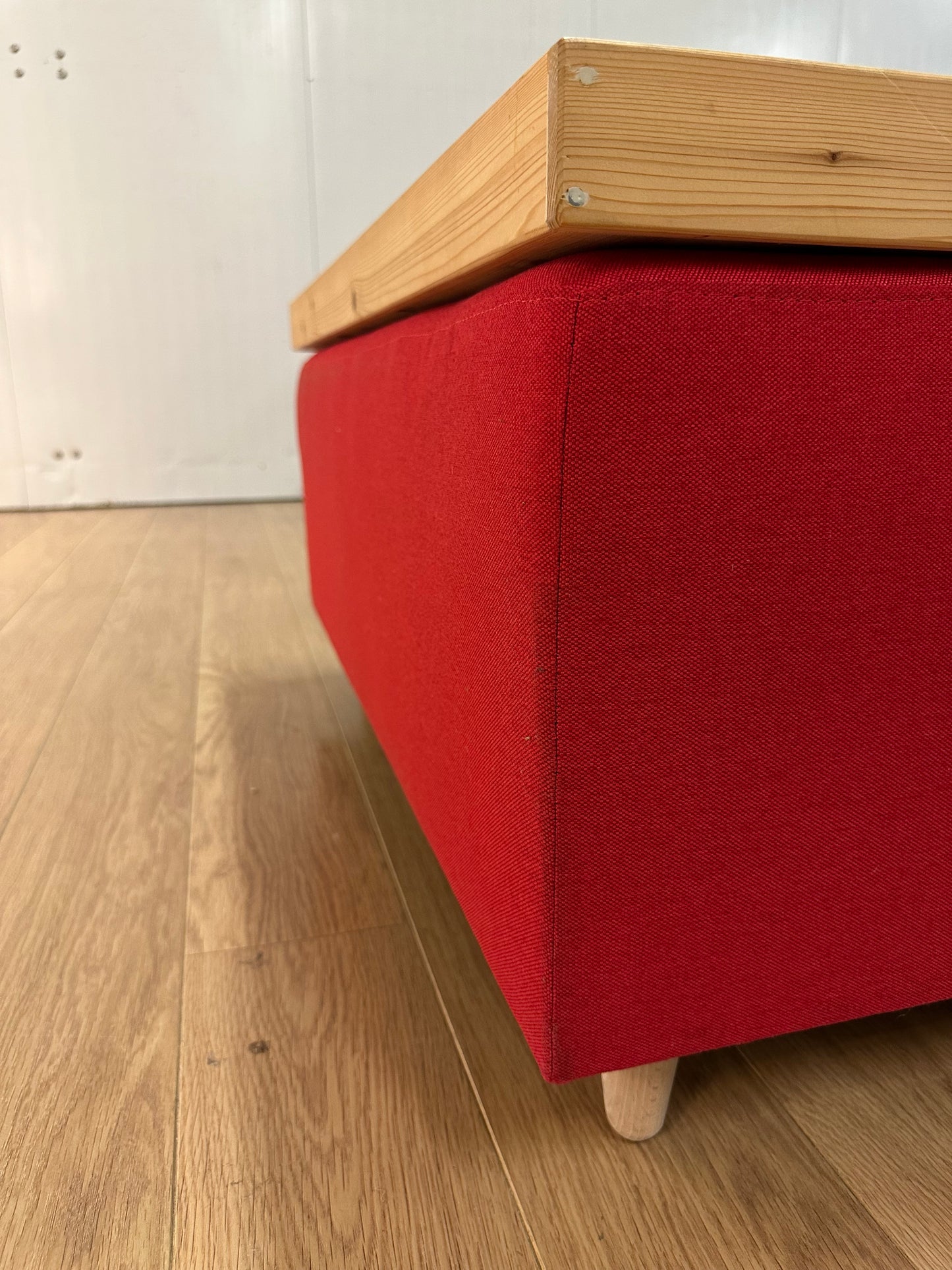 Zitmaxx Design Hocker / Poef + op maat gemaakt tafelblad