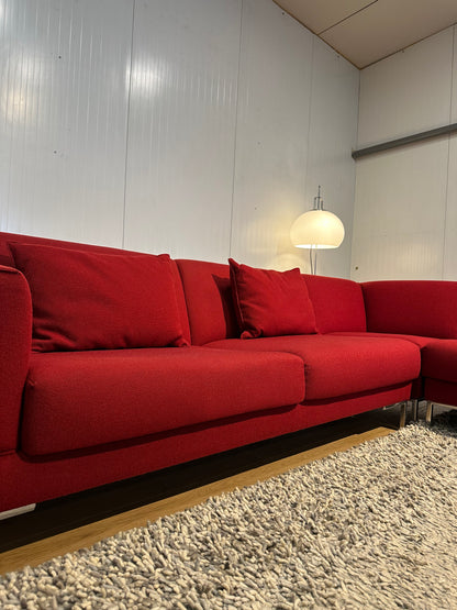 ZGAN Design on Stock Aikon Hoekbank – Ploegwol Bordeaux Rood