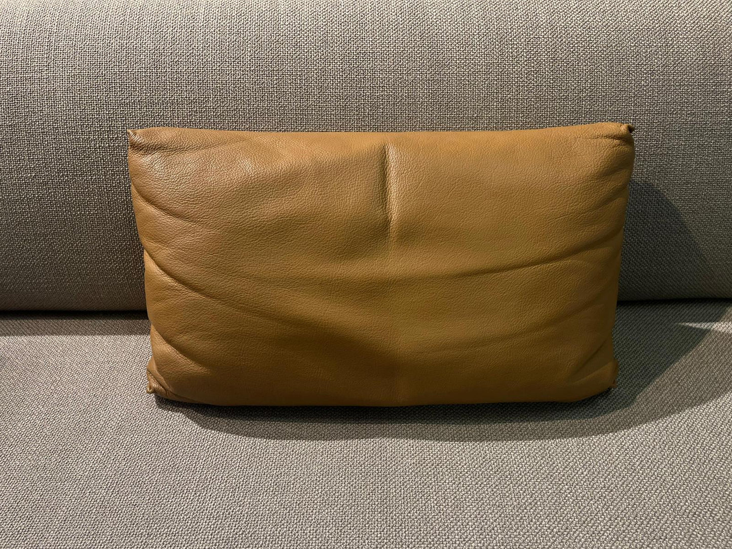 ZGAN Leren Design on Stock Kussens NP €475 p/st