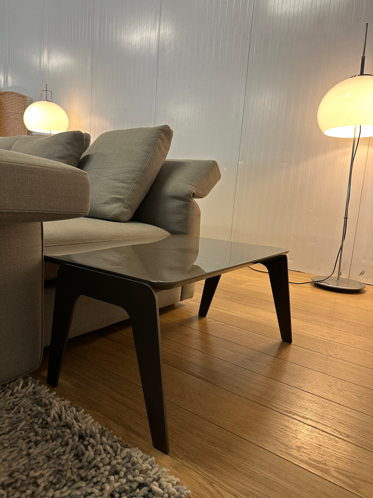 Nieuwstaat Minotti Collar Hoekbank met Minotti Bijzettafel