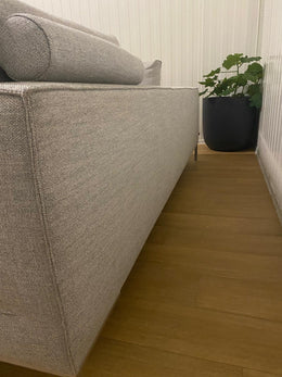 Design on stock Aikon Hoekbank Milton Grijs | NP: €8.000