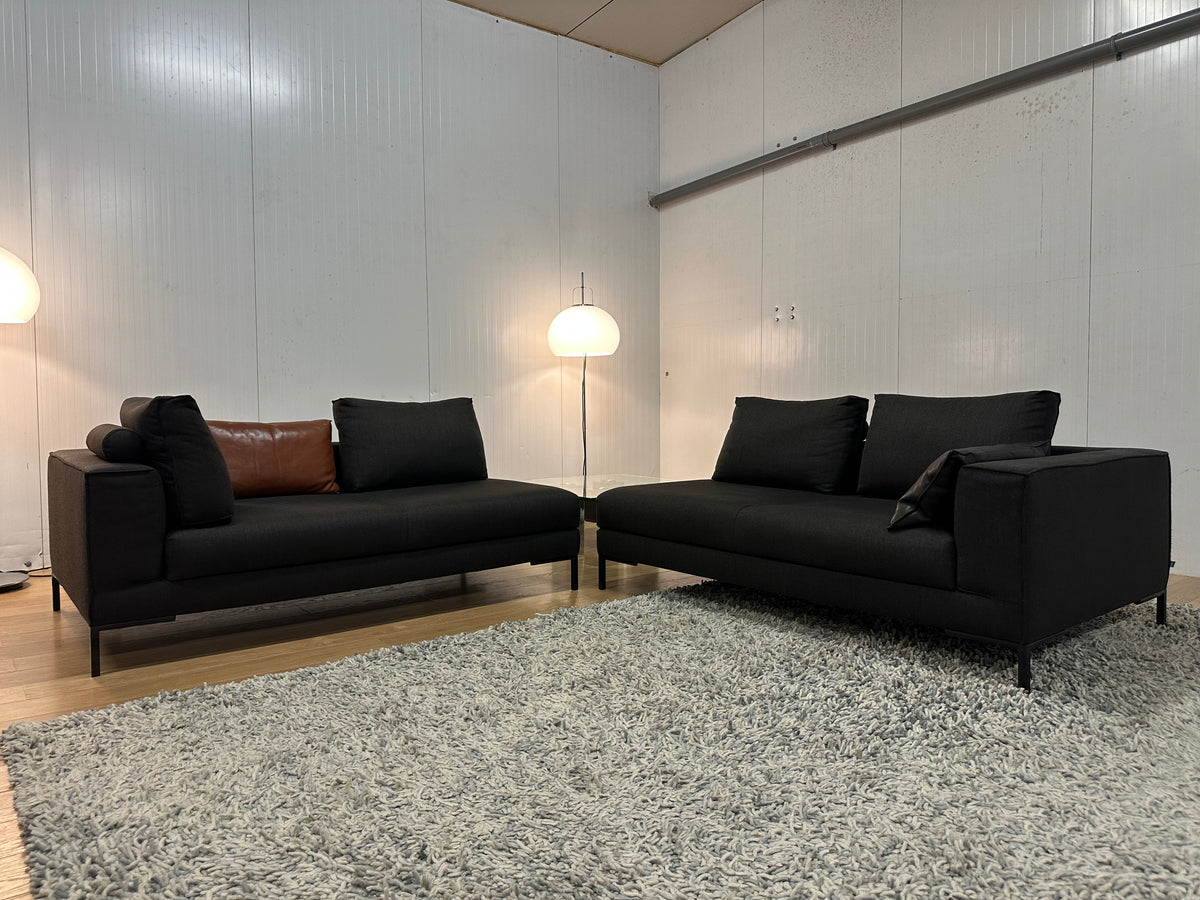 ZGAN 2x Design on Stock Aikon Lounge Banken NP: €8.000