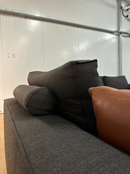 ZGAN 2x Design on Stock Aikon Lounge Banken NP: €8.000