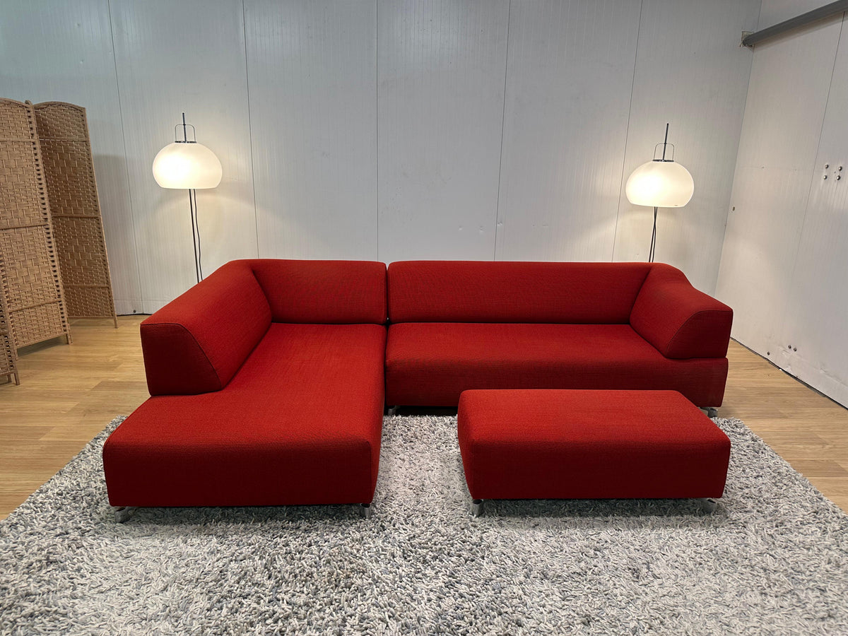 Leolux Faya Lobi Hoekbank + Hocker (Rood) – NP: €8.000