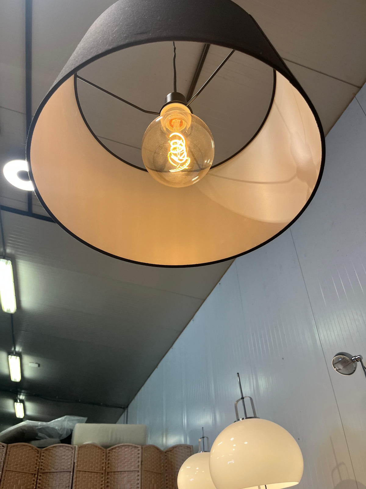 Elegante Frandsen Eijerkamp Booglamp - Zwart