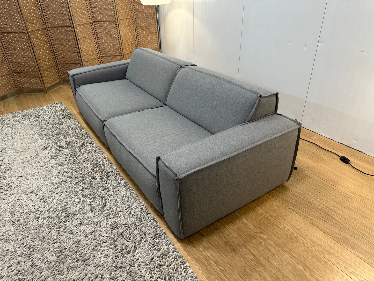 Grijze Fést 3-zits Bank Kvadrat Wol 250 cm Breed NP: €4.000