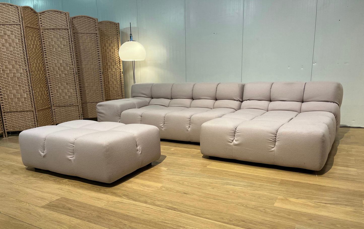 B&B Italia Tufty Hoekbank + Hocker – Stoffeer naar wens