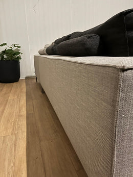 WEG=WEG ZGAN Design on Stock Aikon Lounge Hoekbank NP: €8000