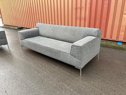 Set Design on Stock Bloq 3-Zitsbank ~ NP: €7000