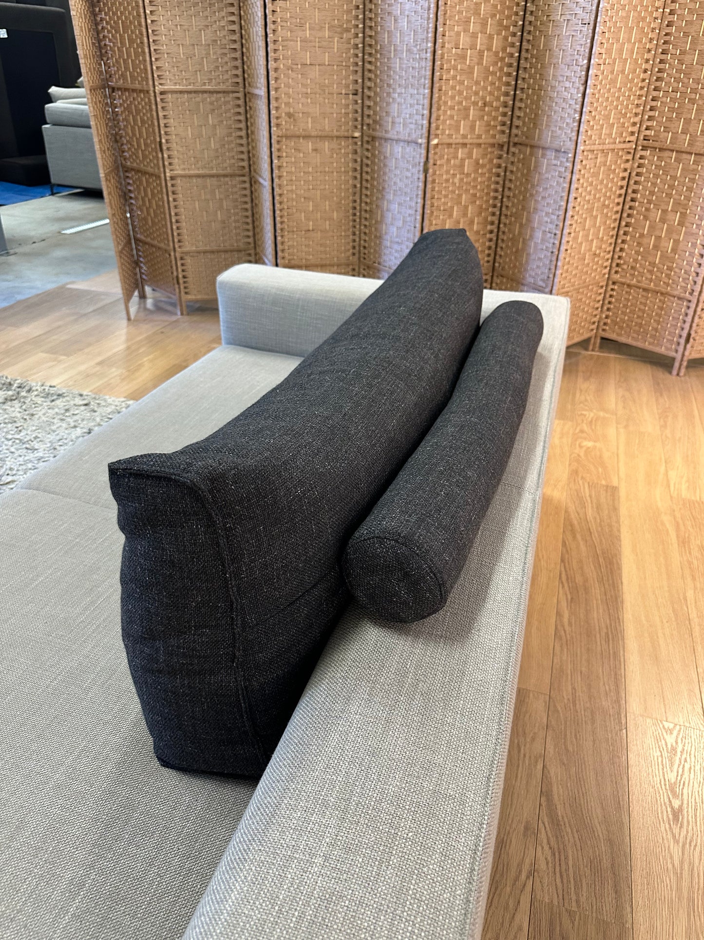 ZGAN Design on Stock Aikon Kussen Milton 115x21x47