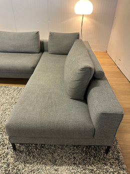 Design on Stock Aikon Lounge Bank | Professioneel Gereinigd