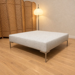 NIEUW GESTOFFEERD B&B Italia Charles XL Hocker + GARANTIE