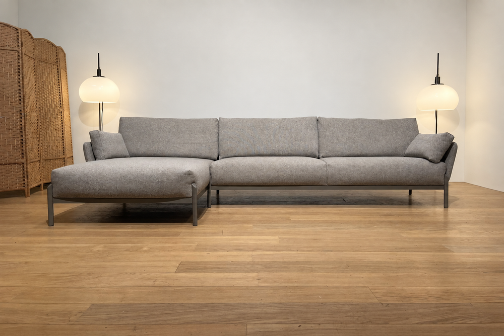 NIEUWSTAAT Leolux Enna Hoekbank NP €9.000 + GARANTIE