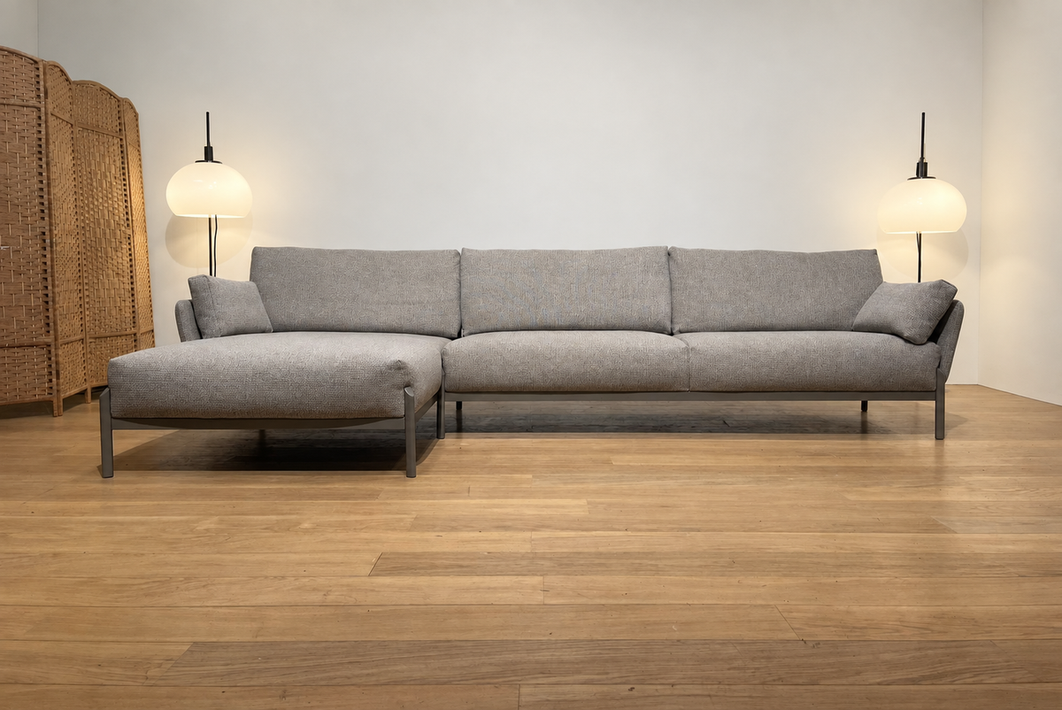 NIEUWSTAAT Leolux Enna Hoekbank NP €9.000 + GARANTIE