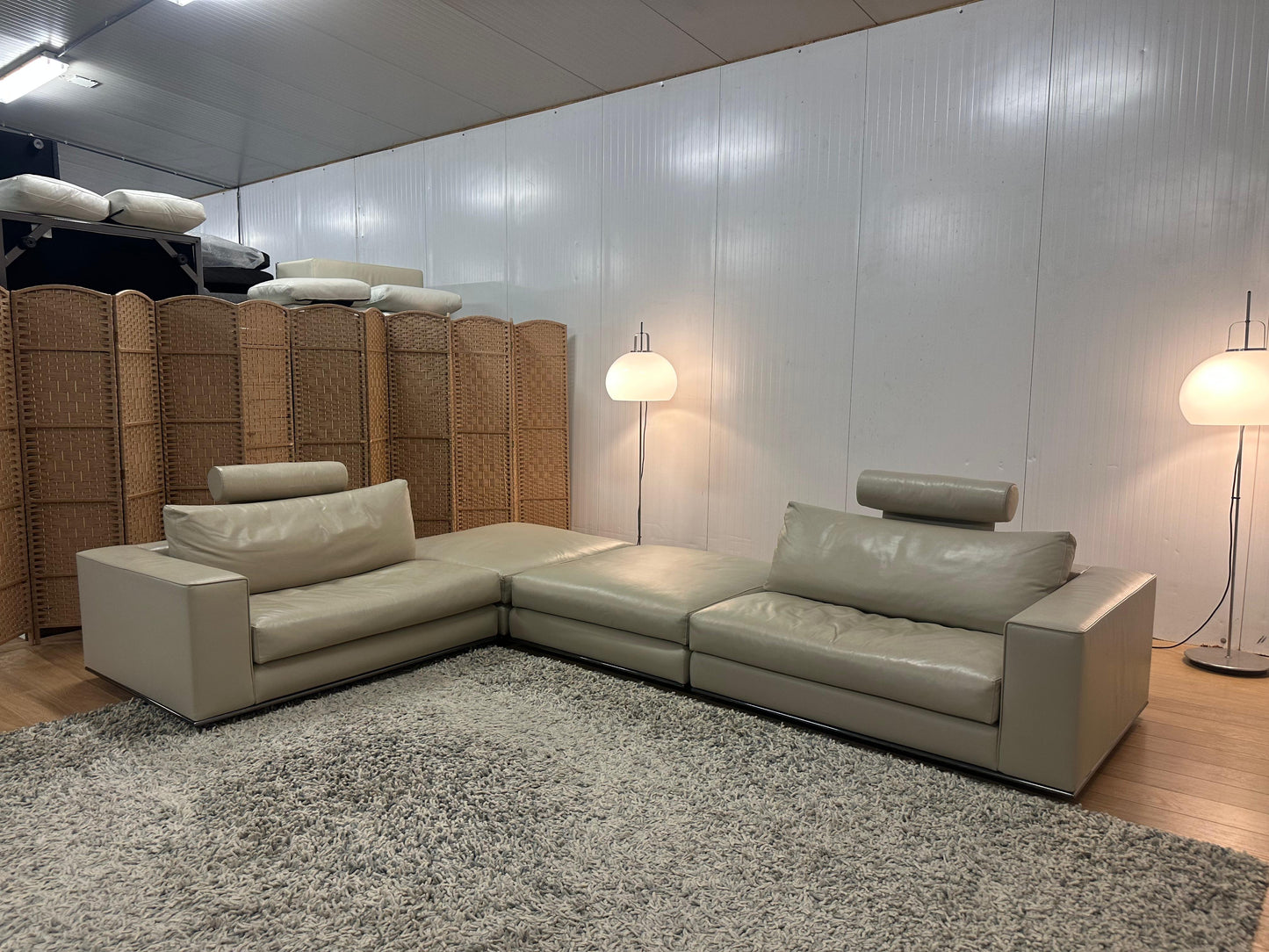 Nieuwstaat Beige Leren Minotti Modulaire Hoekbank - NP: 30k