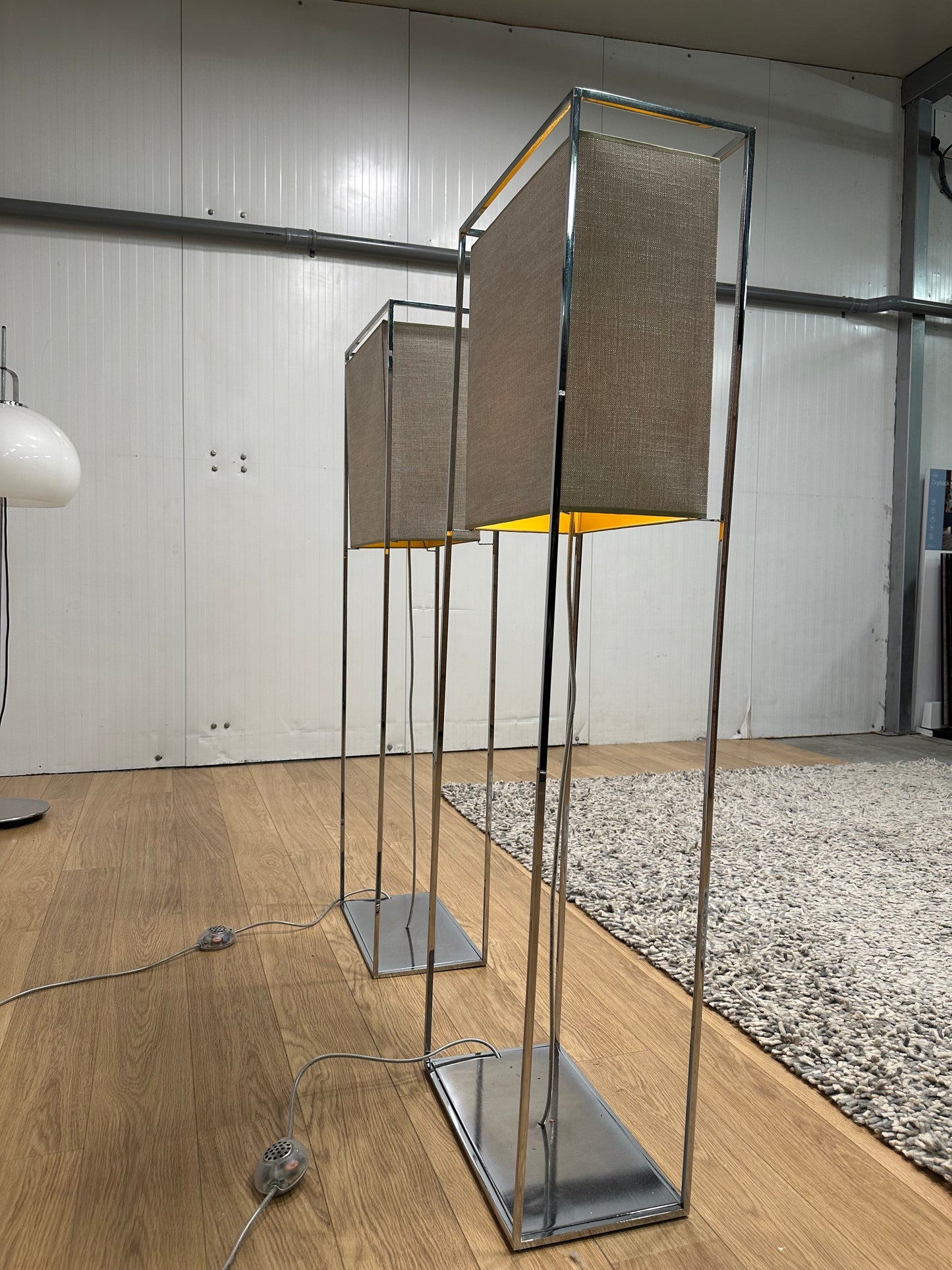 2x Showroommodel Linteloo Namibië Vloerlamp – Als Nieuw