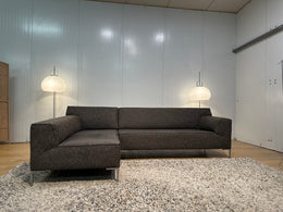 Design on stock Bloq Hoekbank Bruin Gemêleerd – NP: €7.500,-