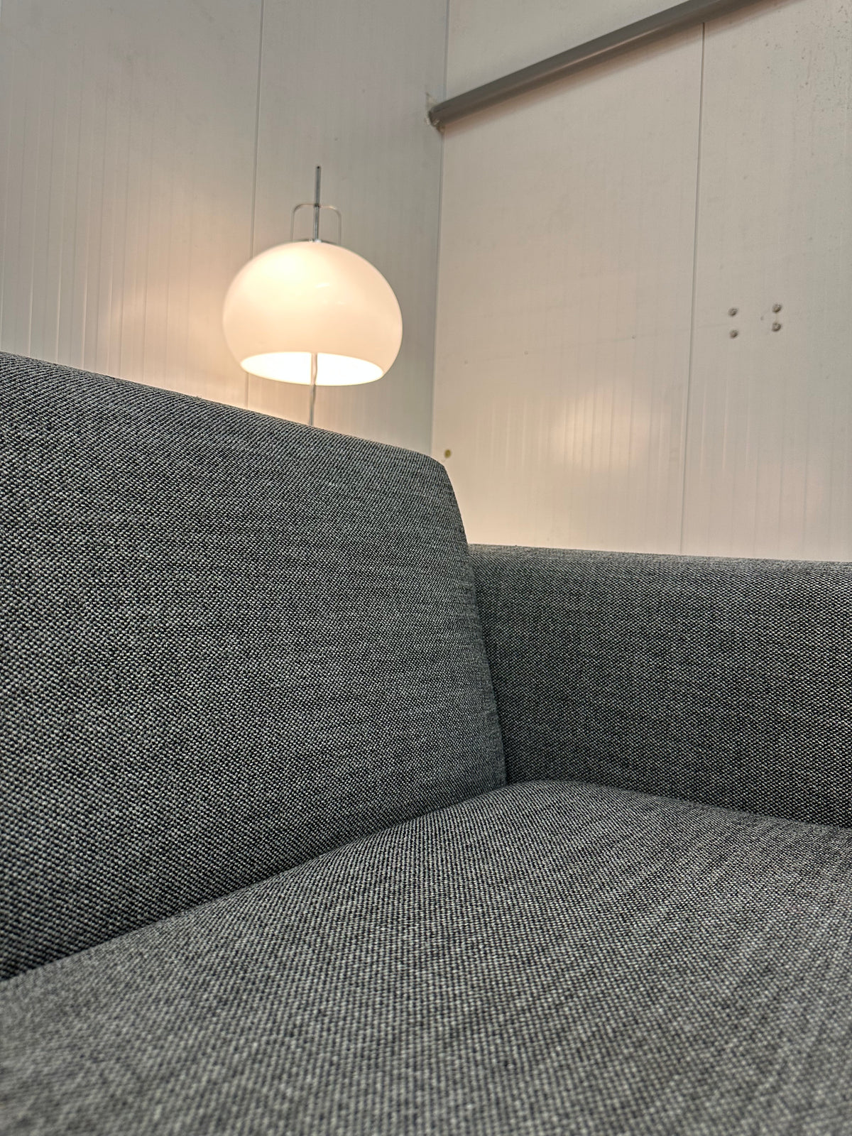 Design on Stock Aikon Lounge 2.5-zits Bank - Pixel 683
