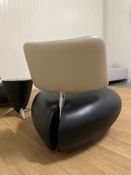 Leolux Pallone Fauteuil Set met Leolux TamTam NP: €5.500