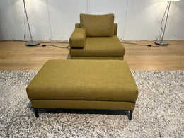 ZGAN Design on Stock Aikon Lounge Fauteuil + Hocker Okergeel