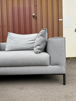 Design on Stock Aikon Lounge ~ Ploeg Wool Gray & Leather Cushions ~ Originele prijs €7.500