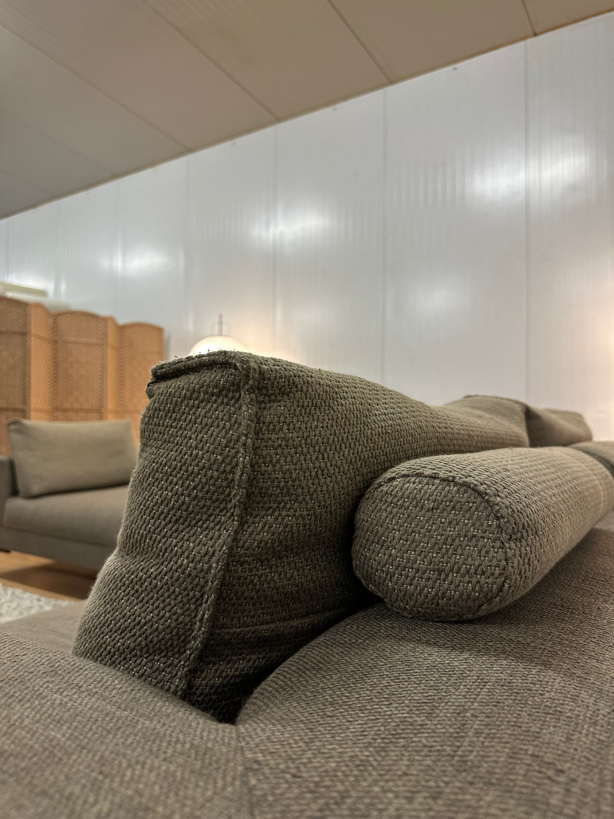 ZGAN 2x Design on Stock Aikon Lounge Banken | Taupe/Cremé